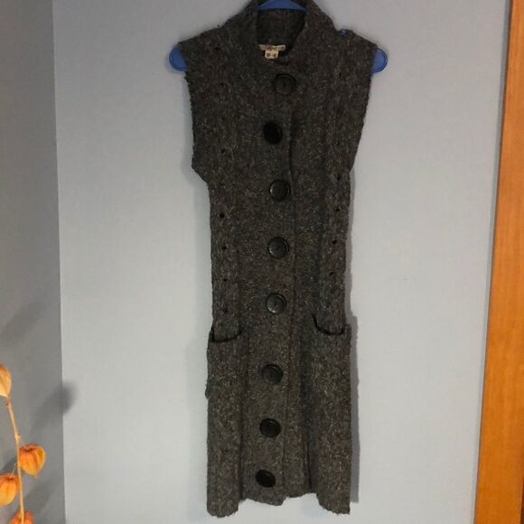 Kenzie XS Long Sweater Vest W/Lg Buttons - Picture 2 of 6